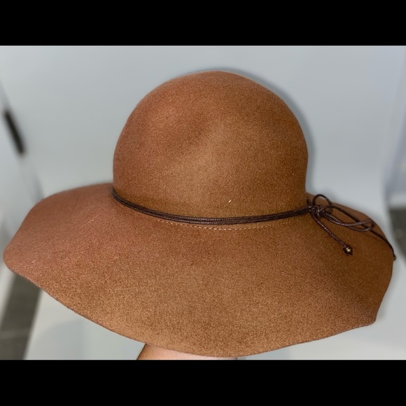 Target Accessories - Floppy Hat
